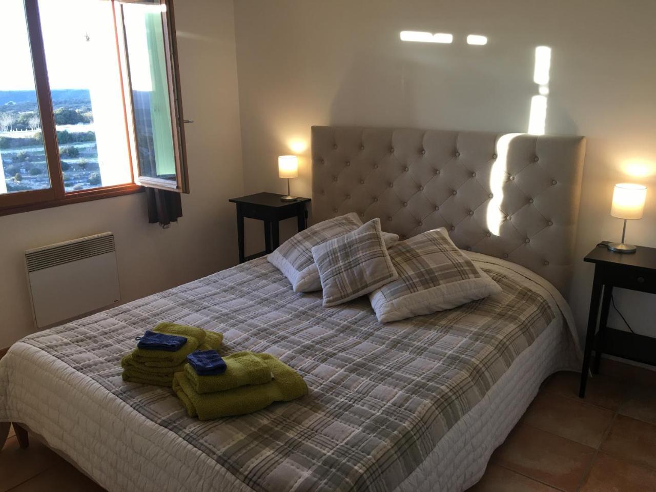Le Chardon 1 Apartment Baudinard Bagian luar foto